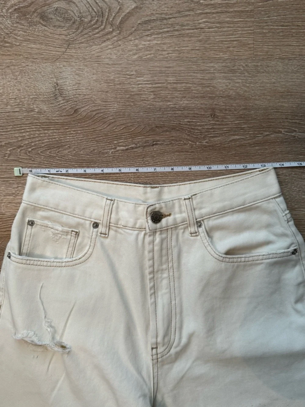 BDG Wide Leg Distressed Jeans - High Rise - Picture 3 of 7